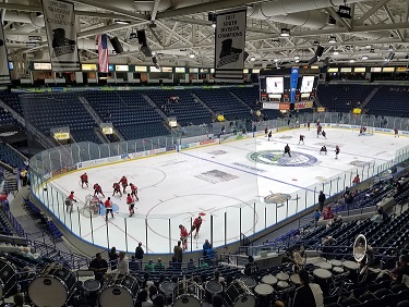 Picture showing a hockey event at the Estero arena