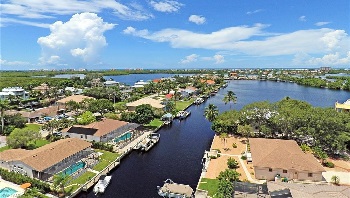 Picture Link to Estero and Bonita Springs Homes for sale on gulf access canals